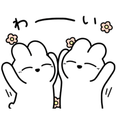 生活するうさぎとにんじん